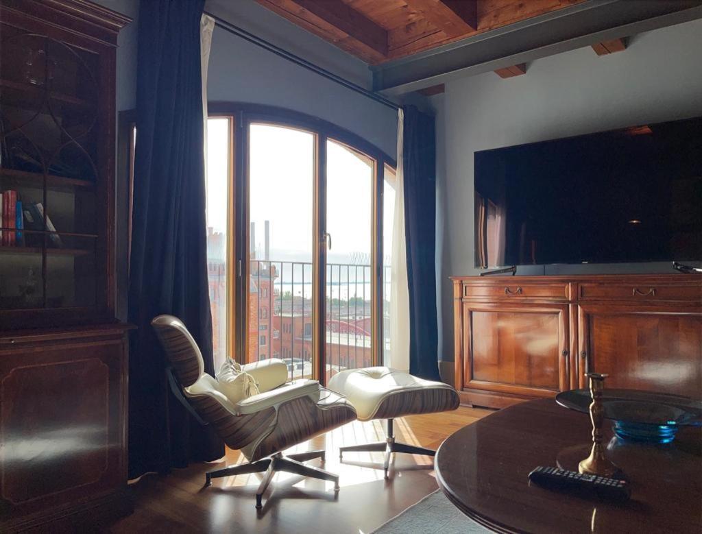 Appartement The Penthouse And Rooftop-terrace At Molino Stucky *