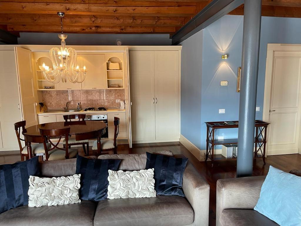 The Penthouse And Rooftop-terrace At Molino Stucky * Venetië