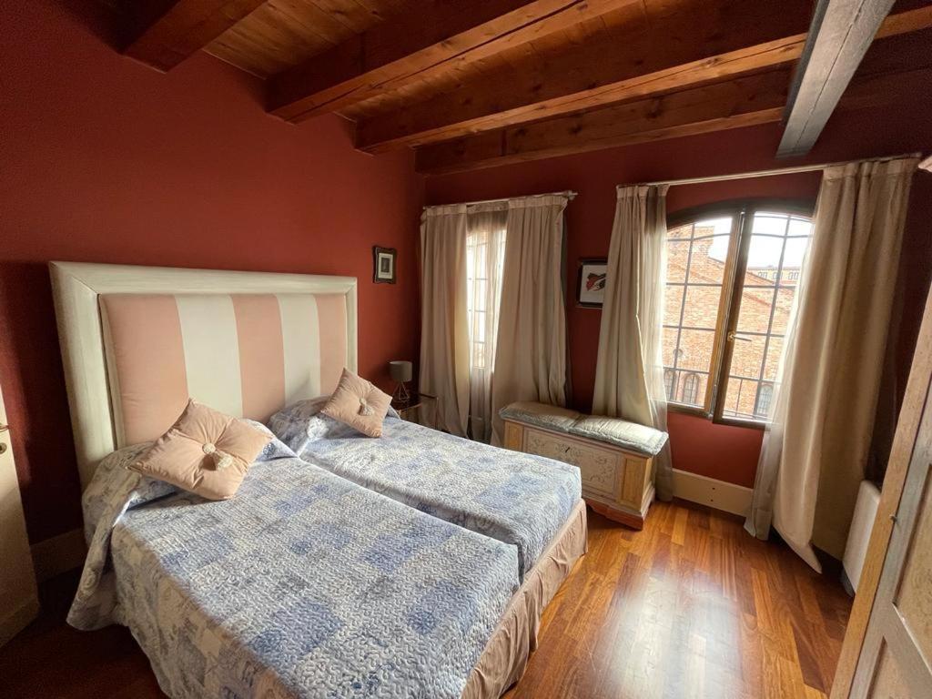 The Penthouse And Rooftop-terrace At Molino Stucky * Veneza