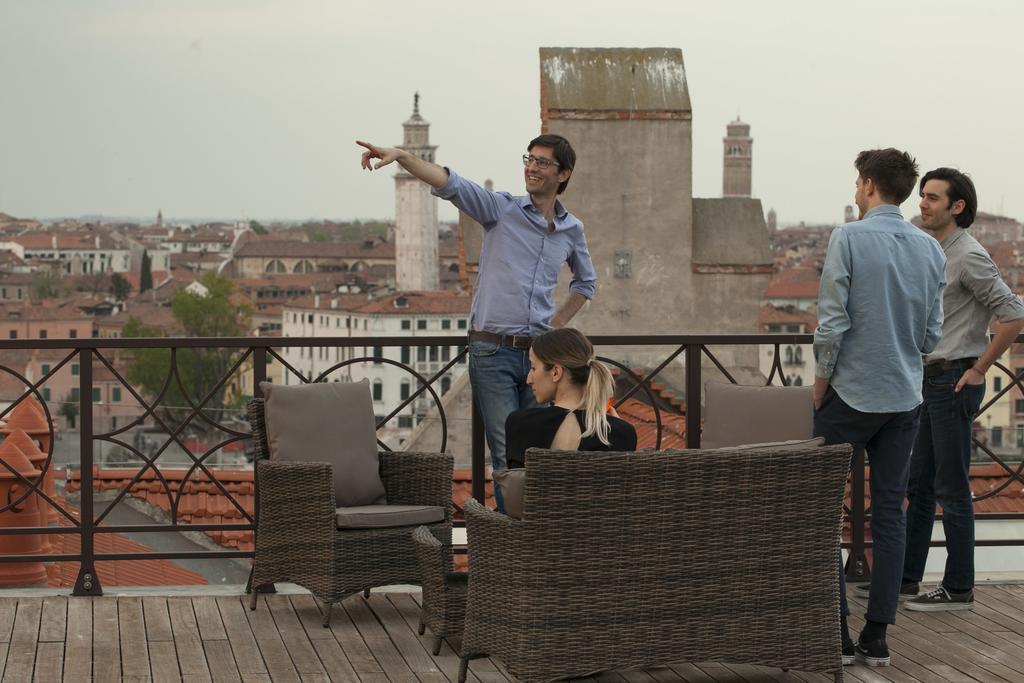 The Penthouse And Rooftop-terrace At Molino Stucky Appartement *
