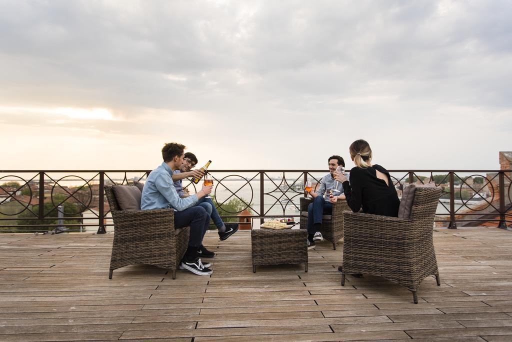 Appartement The Penthouse And Rooftop-terrace At Molino Stucky